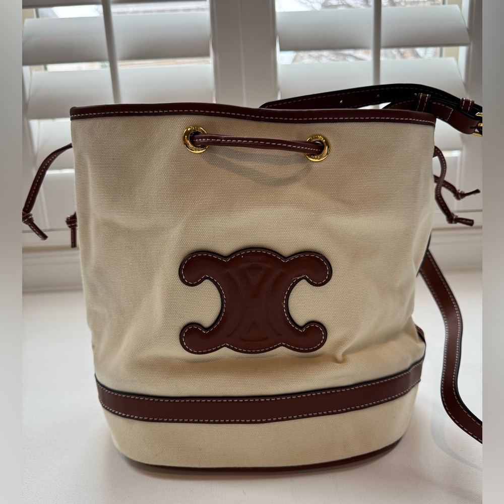 Brand new LUXE Clara Bag in cream canvas and brown leather accents $450